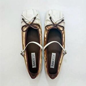Raboesy Elegant White and Brown Loafers